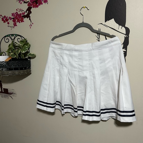White Pleated Mini Skirt - Picture 3 of 7